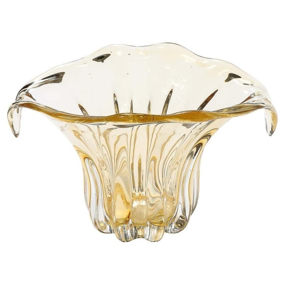Mid-Century Modernist Hand-Blown Murano Glass Fluted Vase in Citrine​​ - Picture 3 of 9